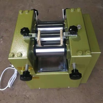 Dudak boyası öğütme makinesi Laboratuvar S65 Üç silindirli öğütme makinesi
