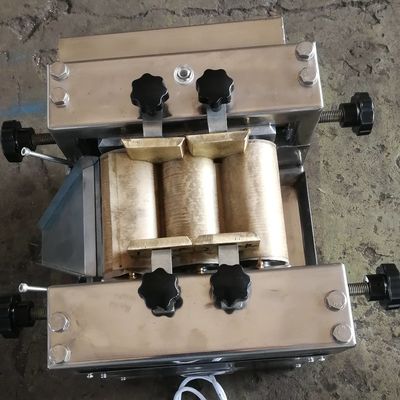 Dudak boyası öğütme makinesi Laboratuvar S65 Üç silindirli öğütme makinesi
